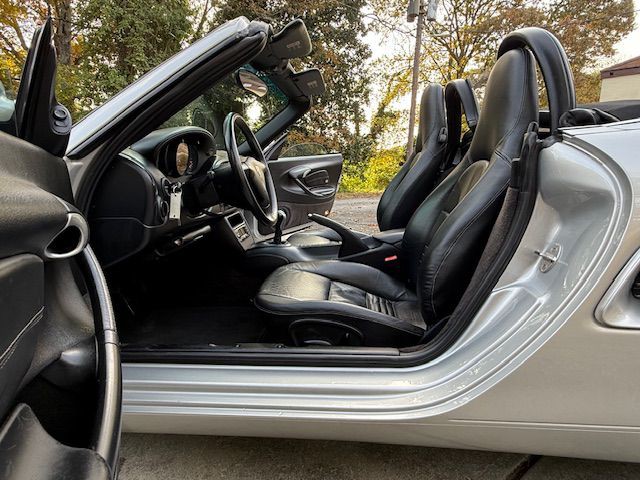 2001 Porsche Boxster Image 8