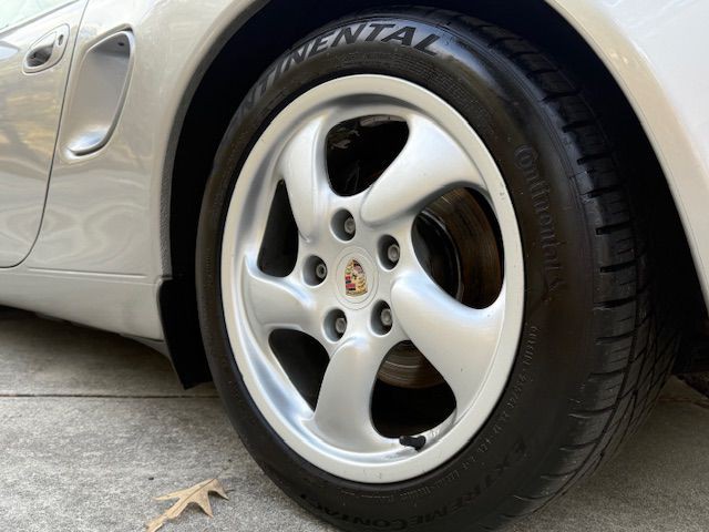 2001 Porsche Boxster Image 30