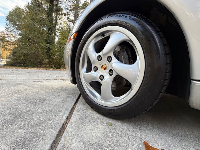 2001 Porsche Boxster Image 32