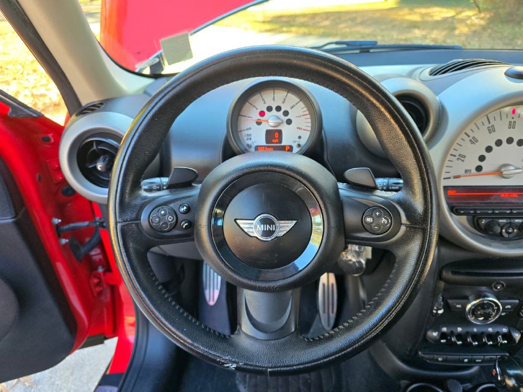 2012 MINI Cooper Image 12