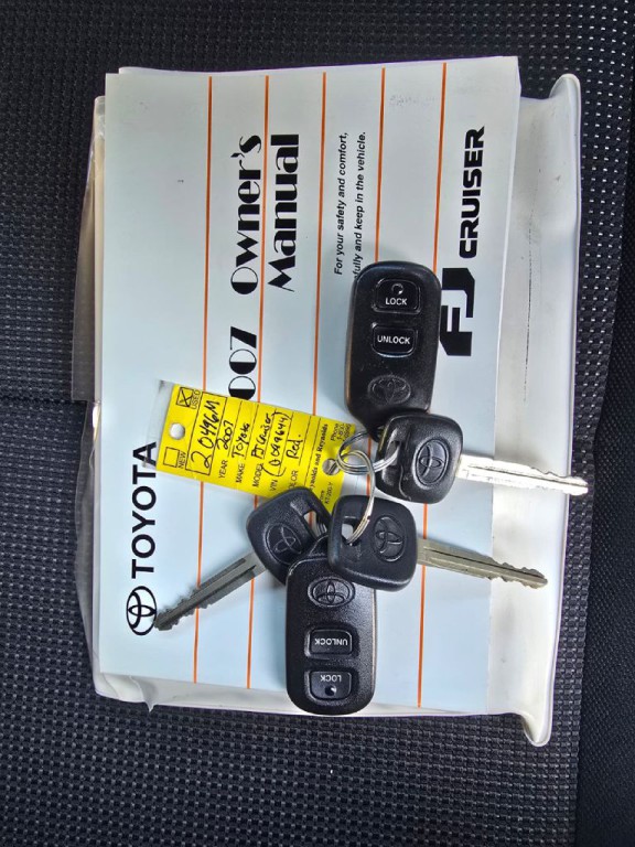 2007 Toyota FJ Cruiser Image 11