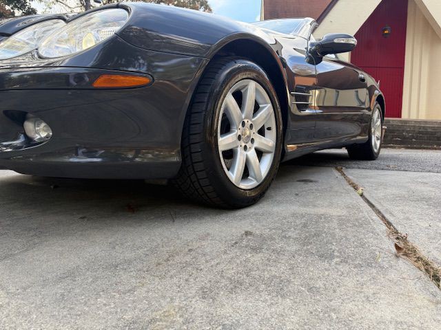 2003 Mercedes-Benz SL-Class Image 14