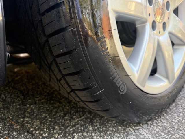 2003 Mercedes-Benz SL-Class Image 27