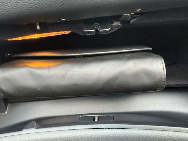 2003 Mercedes-Benz SL-Class Image 36