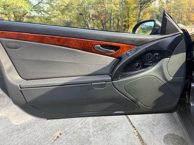 2003 Mercedes-Benz SL-Class Image 47