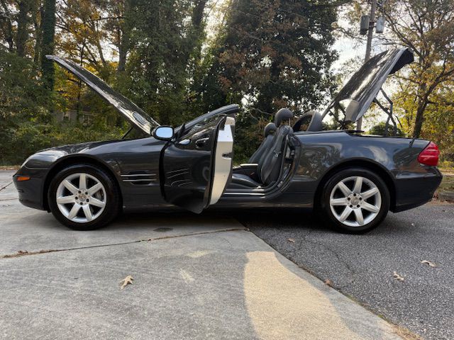 2003 Mercedes-Benz SL-Class Image 4