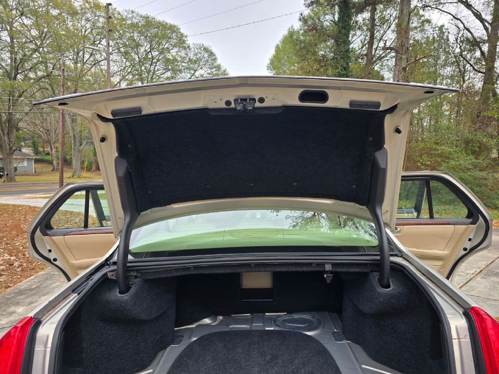 2007 Cadillac DTS Image 13