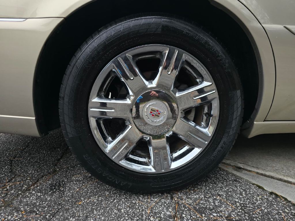 2007 Cadillac DTS Image 31