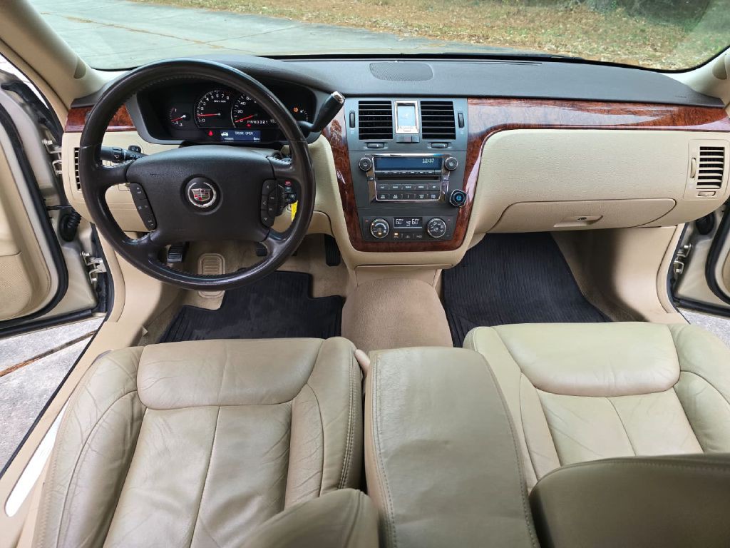 2007 Cadillac DTS Image 38