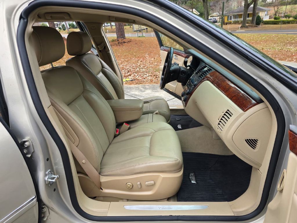 2007 Cadillac DTS Image 39