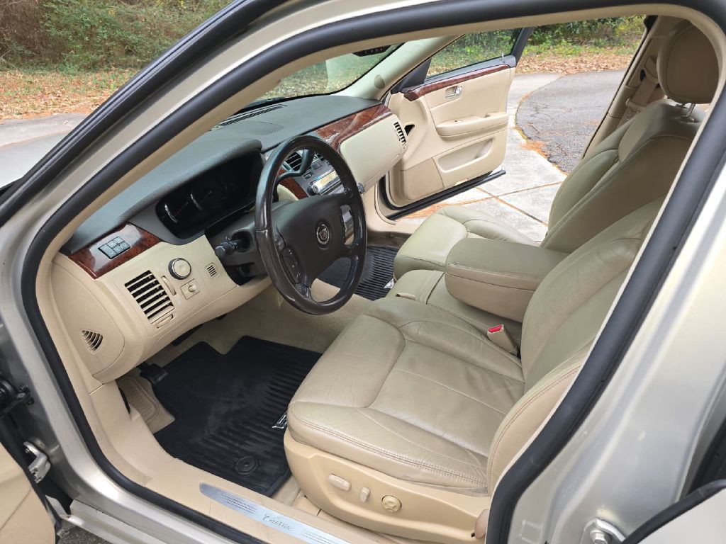 2007 Cadillac DTS Image 42