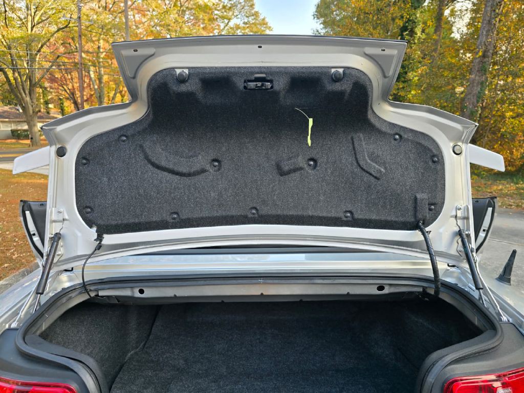 2010 Ford Mustang Image 22