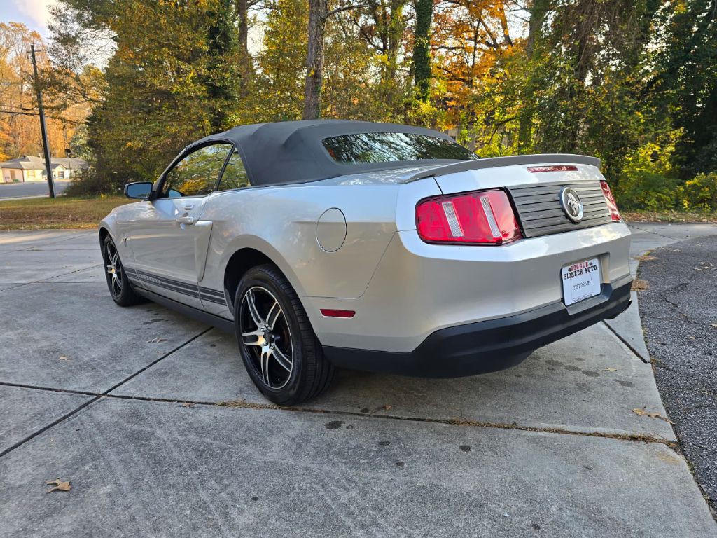 2010 Ford Mustang Image 41