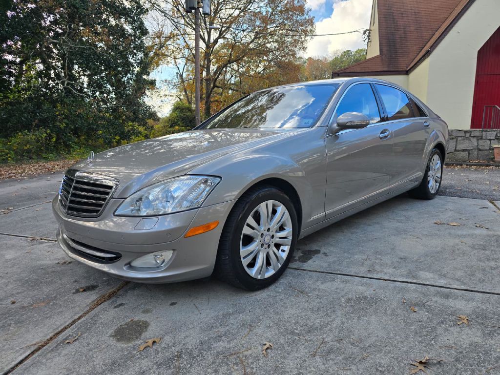 2009 Mercedes-Benz S-Class Image 3