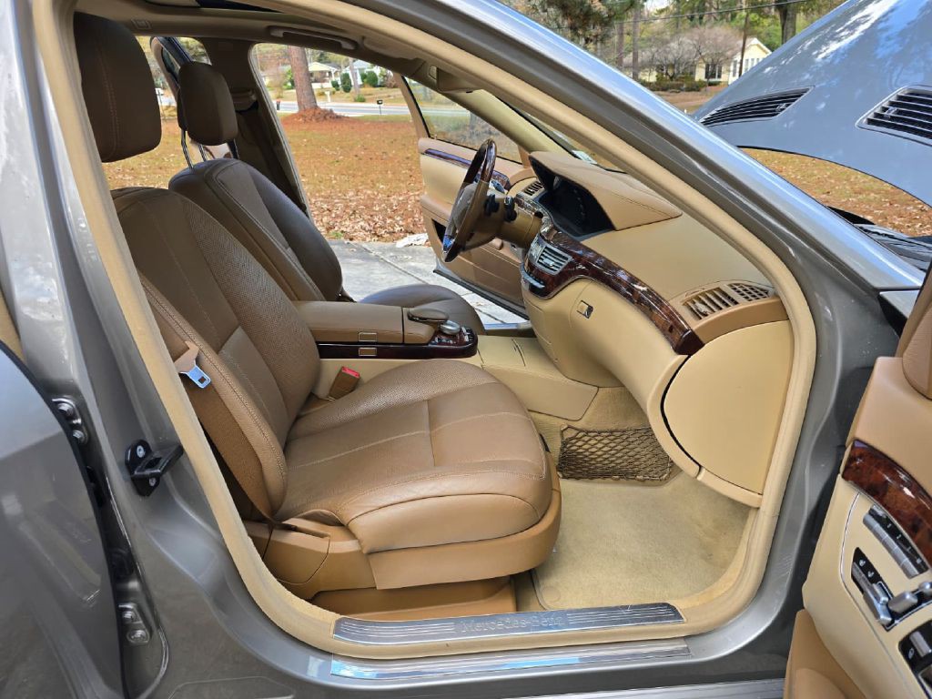 2009 Mercedes-Benz S-Class Image 5