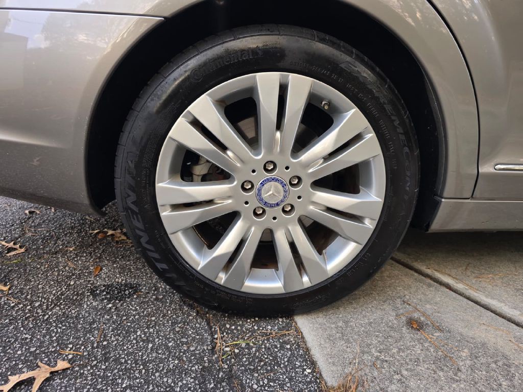 2009 Mercedes-Benz S-Class Image 13