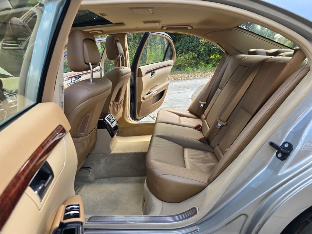 2009 Mercedes-Benz S-Class Image 26