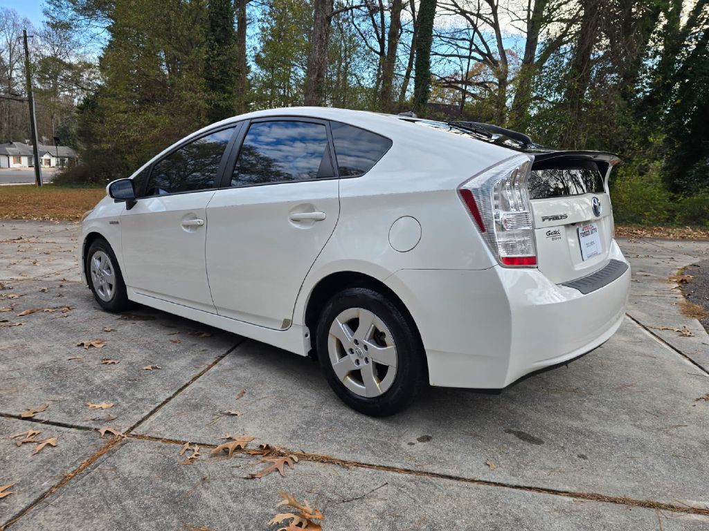 2010 Toyota Prius Image 2