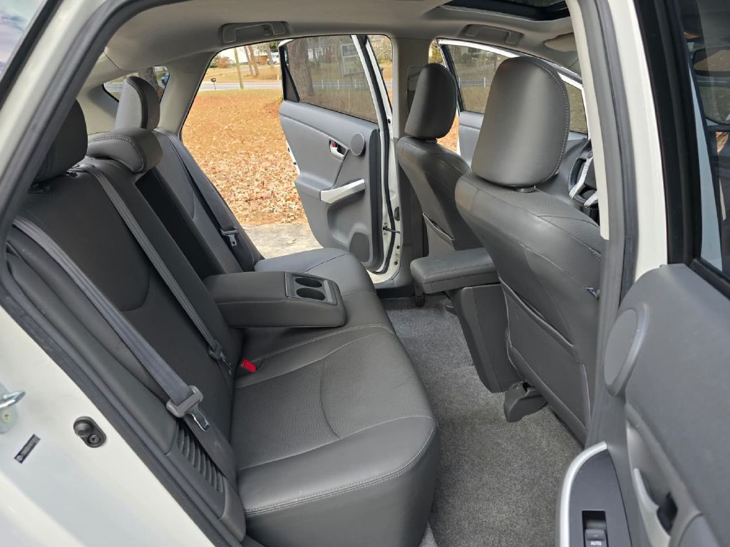 2010 Toyota Prius Image 7