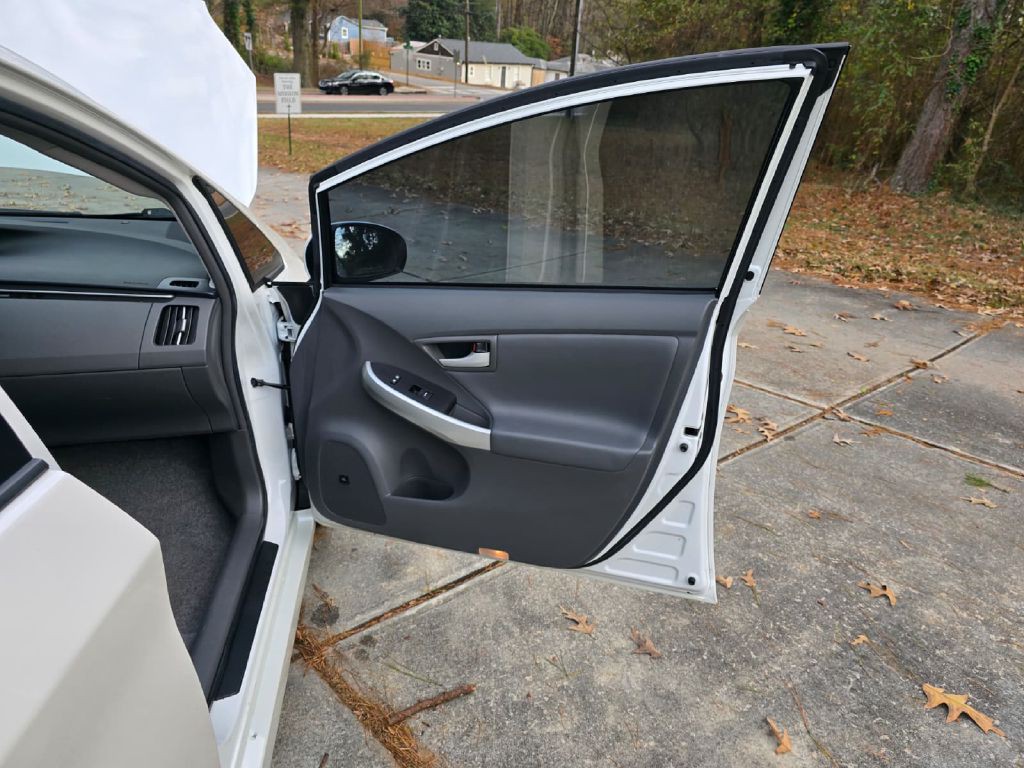 2010 Toyota Prius Image 18