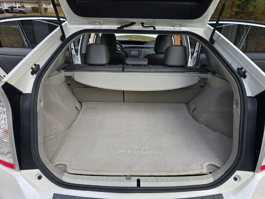 2010 Toyota Prius Image 32