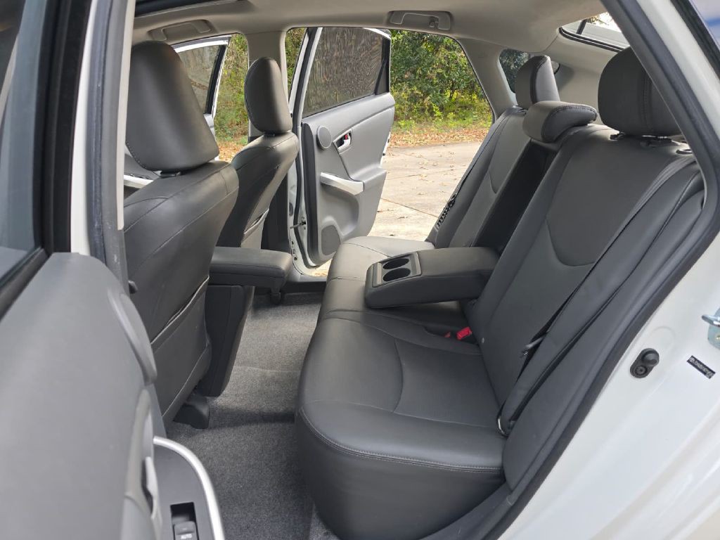 2010 Toyota Prius Image 33