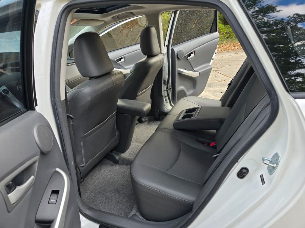 2010 Toyota Prius Image 34