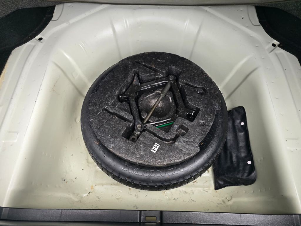 2007 Kia Amanti Image 19