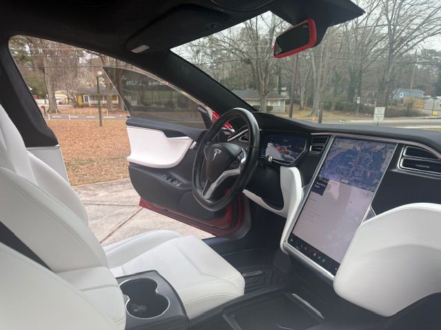 2017 Tesla Model S Image 34