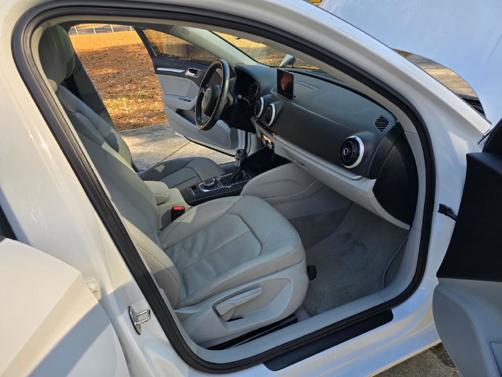 2016 Audi A3 Image 31