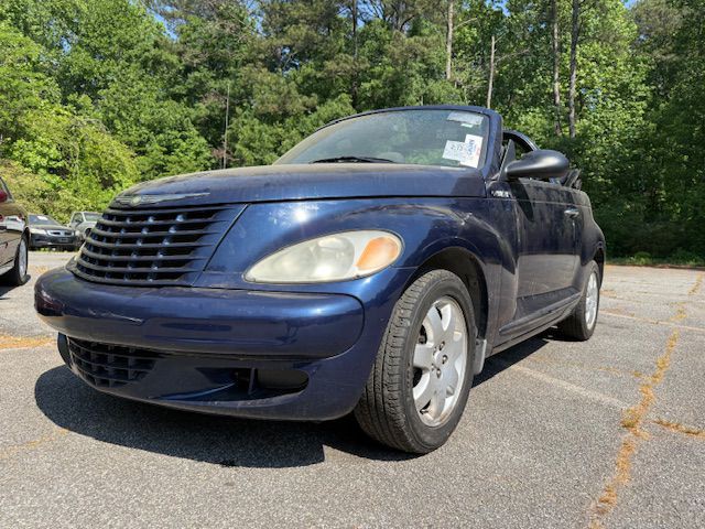 2005 Chrysler PT Cruiser Image 2