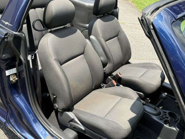 2005 Chrysler PT Cruiser Image 6