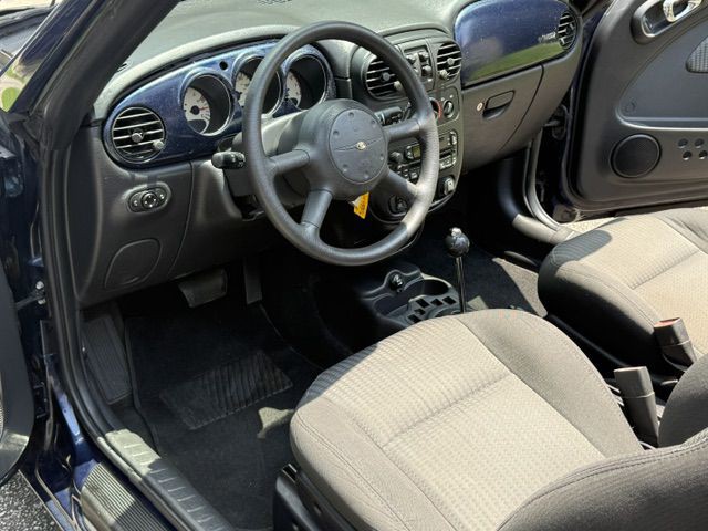 2005 Chrysler PT Cruiser Image 8