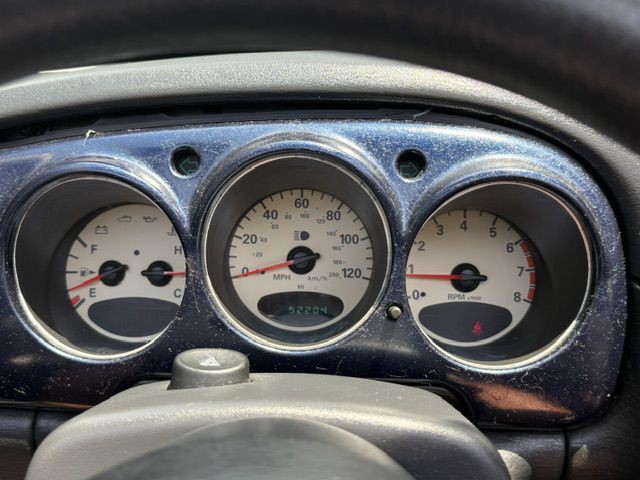 2005 Chrysler PT Cruiser Image 18