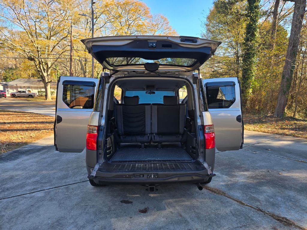 2004 Honda Element Image 2
