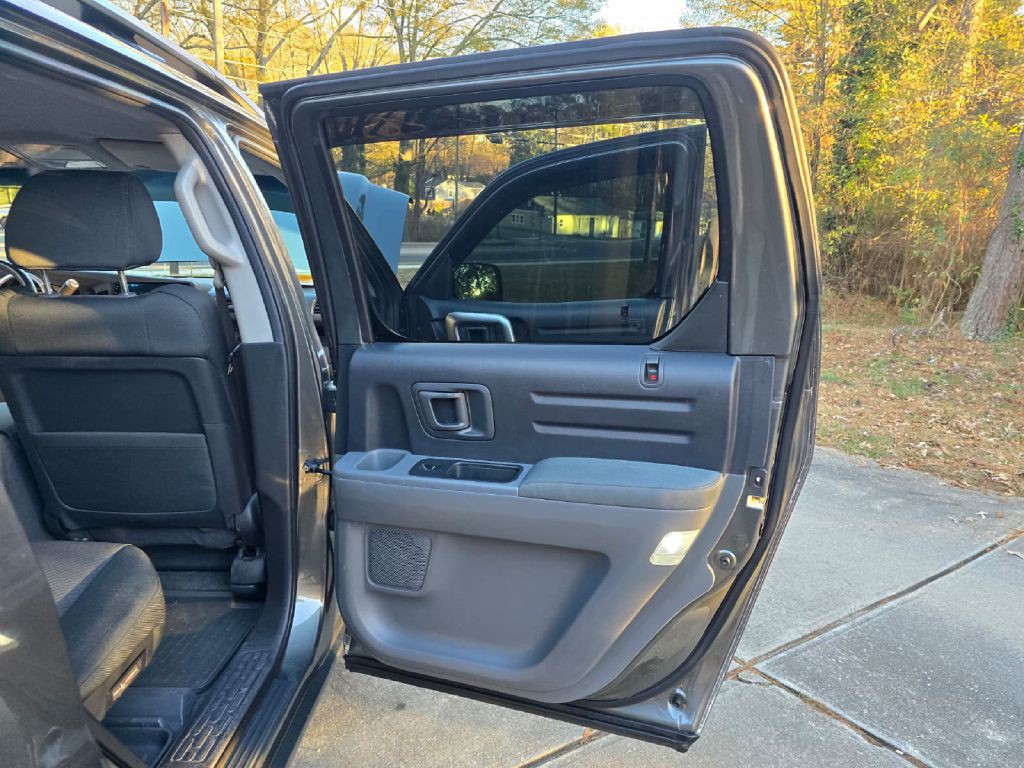 2007 Honda Ridgeline Image 17