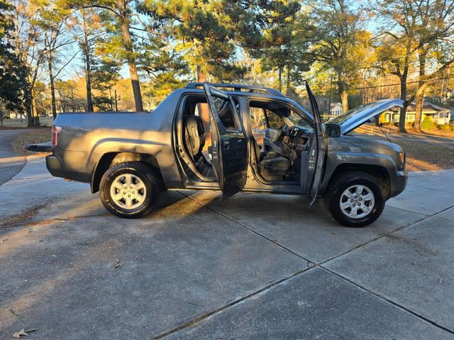 2007 Honda Ridgeline Image 32
