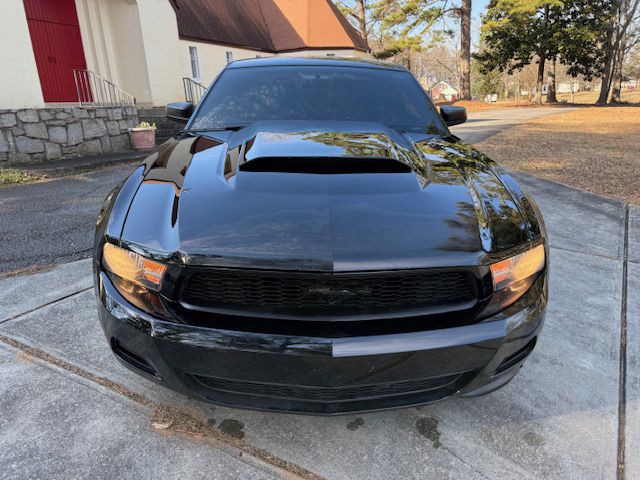 2012 Ford Mustang Image 2