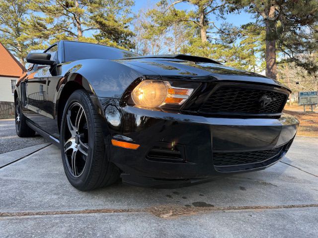 2012 Ford Mustang Image 5