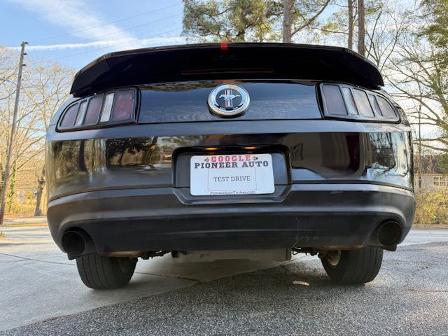 2012 Ford Mustang Image 25
