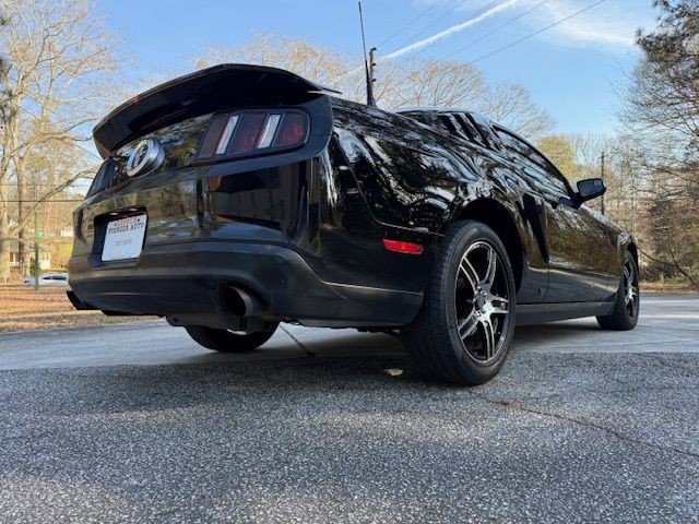 2012 Ford Mustang Image 28