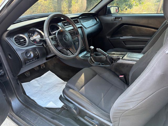 2012 Ford Mustang Image 38