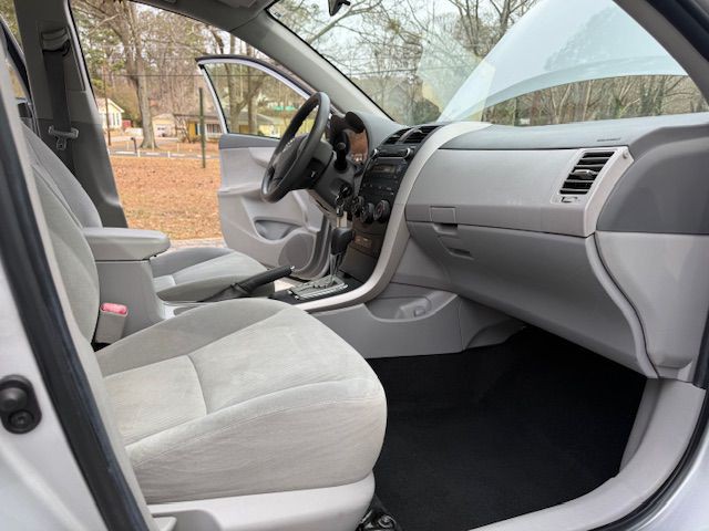 2010 Toyota Corolla Image 26