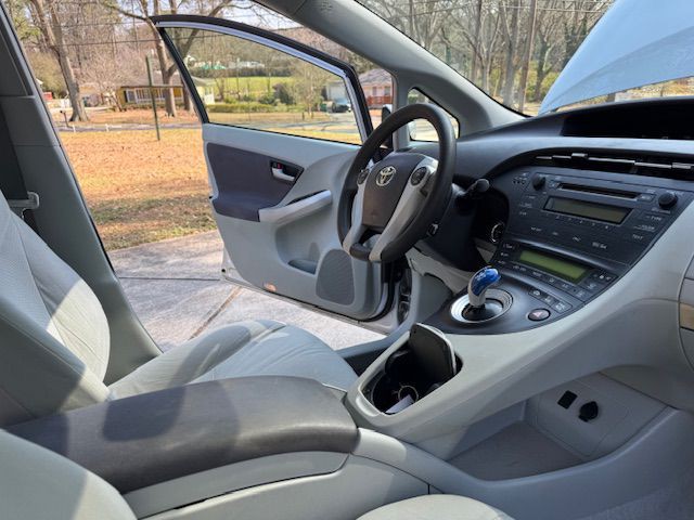 2011 Toyota Prius Image 20