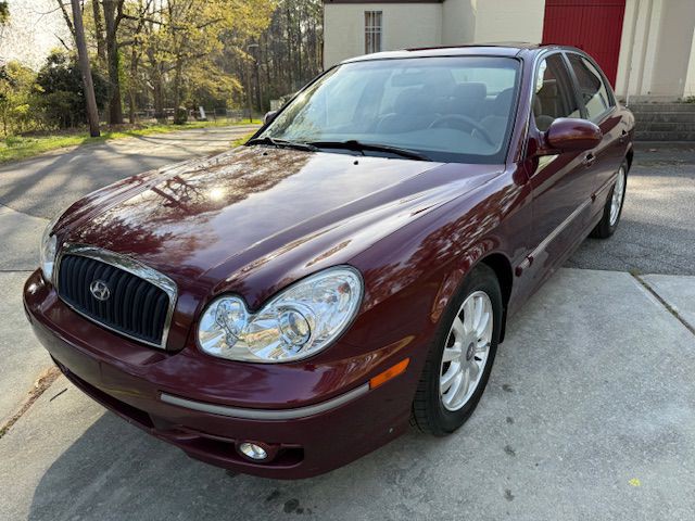 2002 Hyundai Sonata Image 2