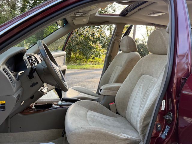 2002 Hyundai Sonata Image 9