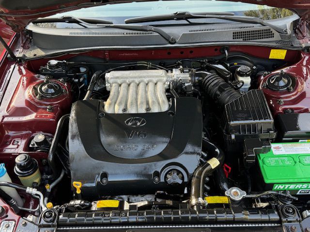 2002 Hyundai Sonata Image 10