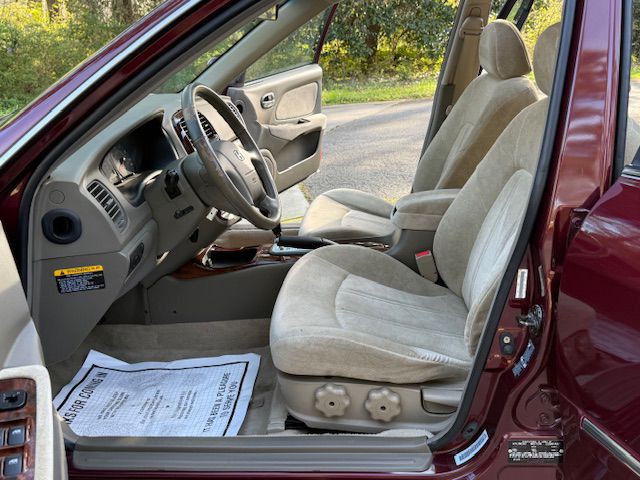 2002 Hyundai Sonata Image 19