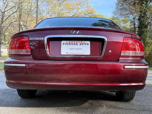 2002 Hyundai Sonata Image 36