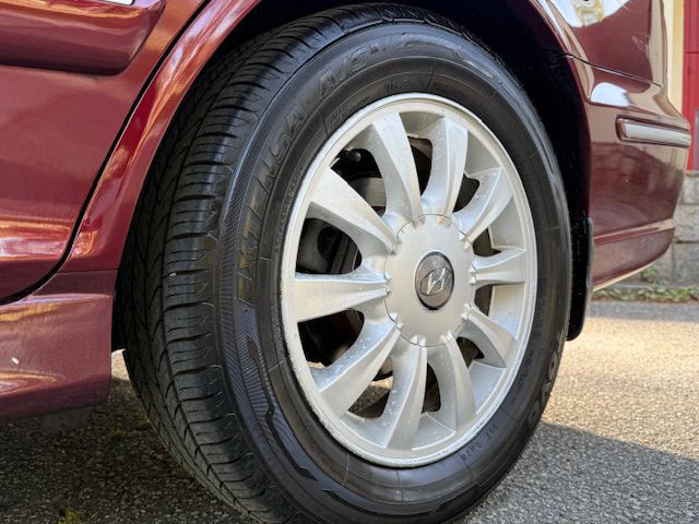 2002 Hyundai Sonata Image 45